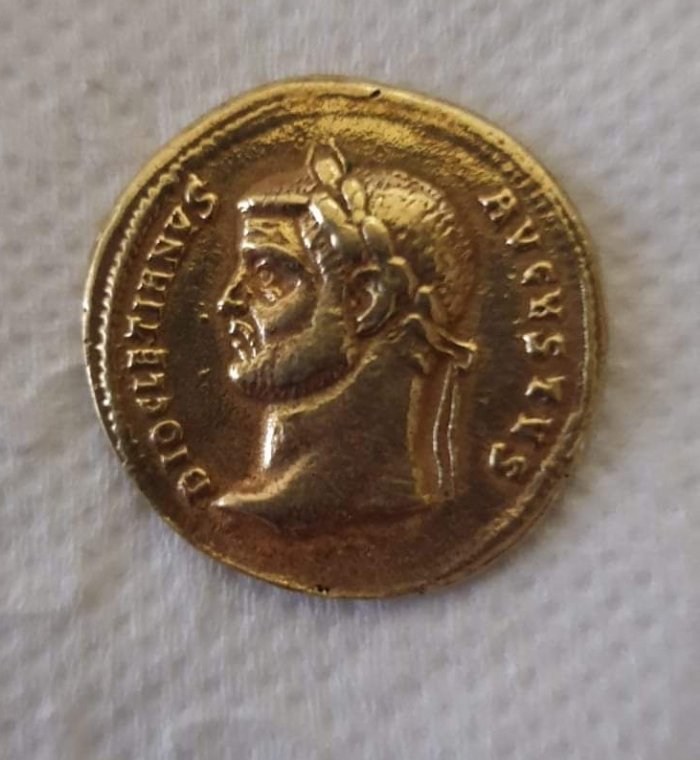 I-Have-An-Gold-Diocletian-Coin